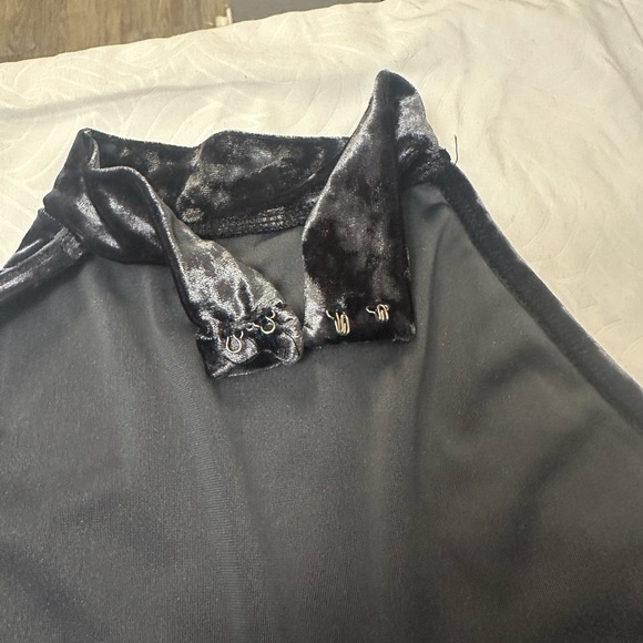 Forever 21 Gray Velvet Bodysuit - Picture 6 of 7